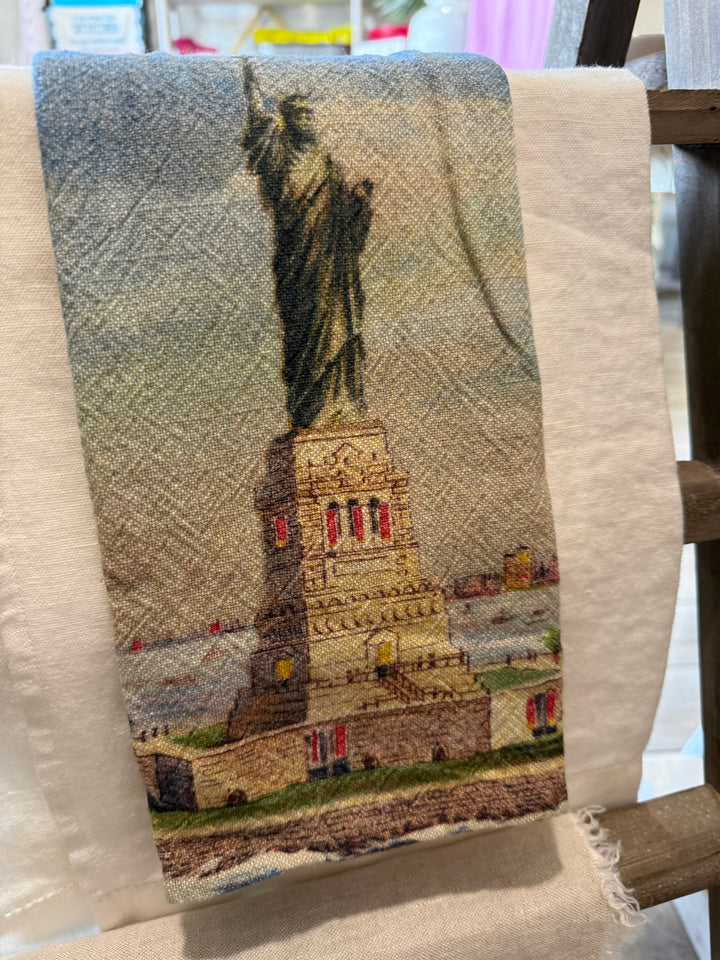 Vintage Statue Of Liberty Kitchen Towel