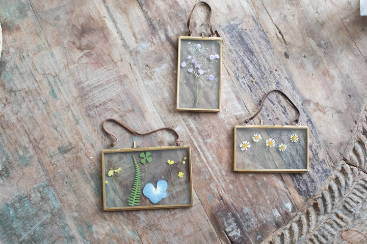 Brass Hanging Frame 3x5