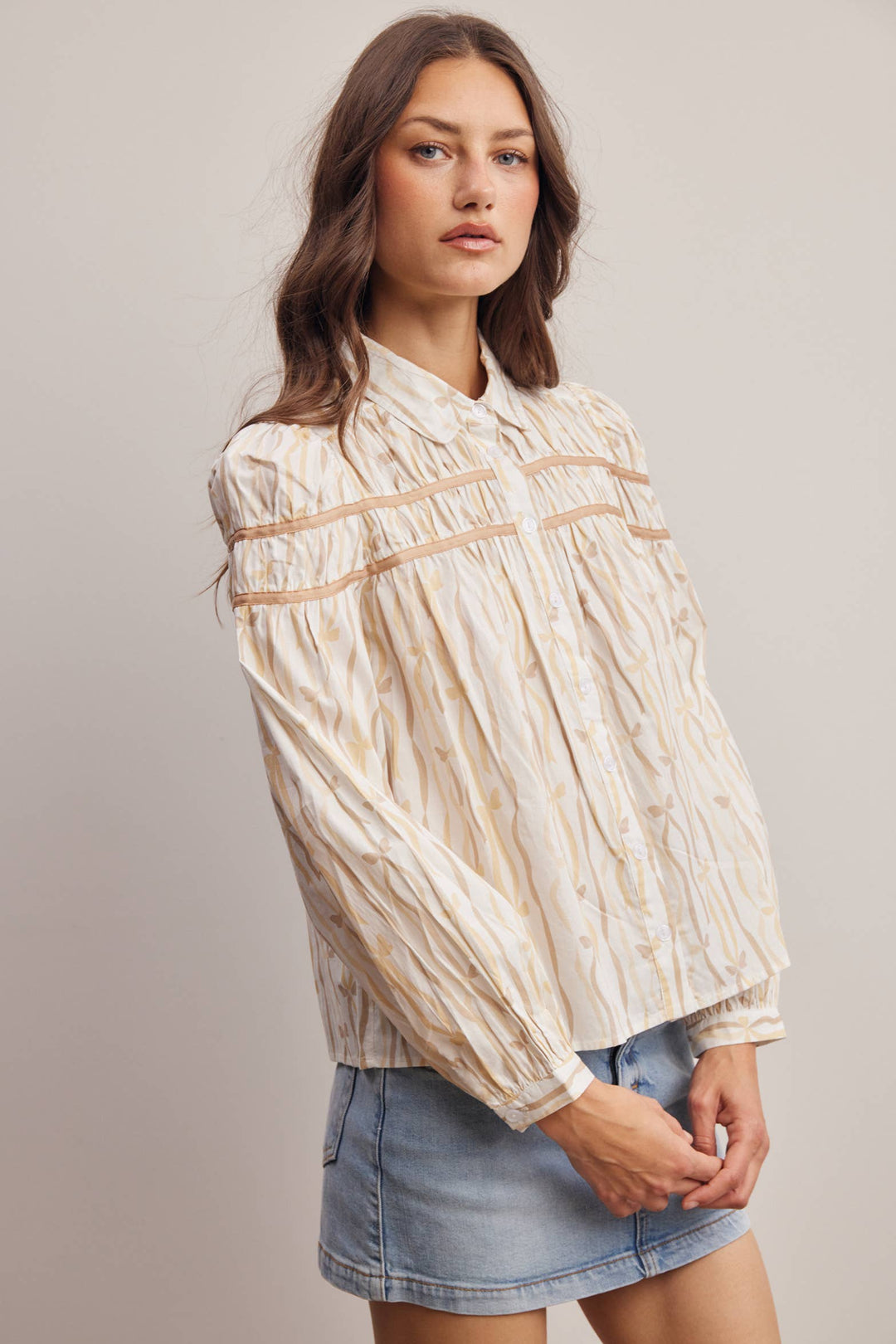 Ribbon Stripe Puff Sleeve Blouse