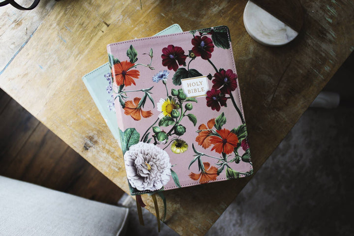 NIV Artisan Collection Large Print Leathersoft Bible