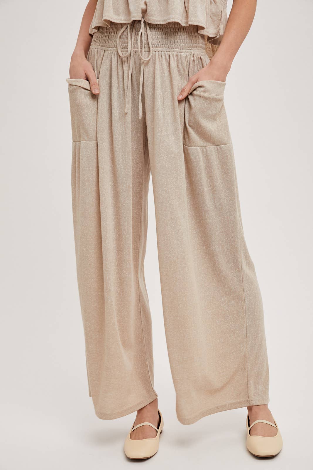 RELAXED KNIT SMOCKED TOP AND WIDE PANTS SET