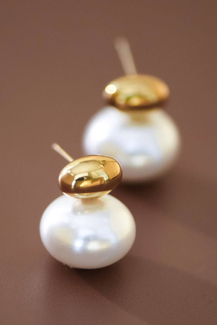 Pearl Stud Earring