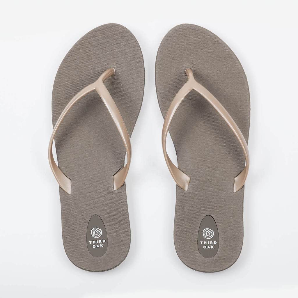 Scout Fawn/Aged Gold Flip Flop