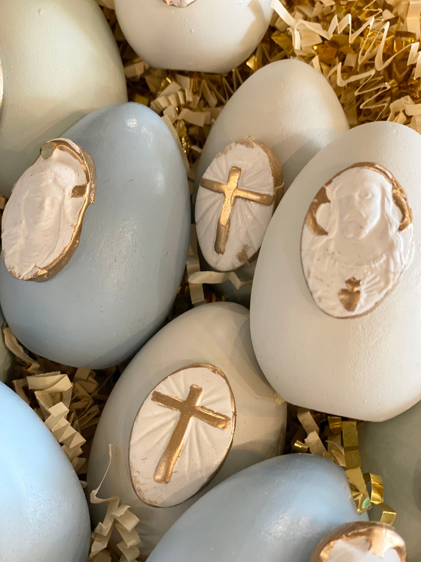 Intaglia Wooden Eggs