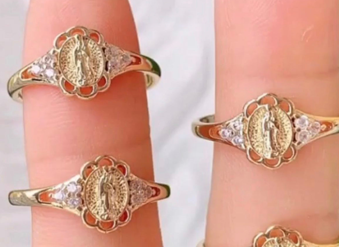 Mary Adjustable Ring